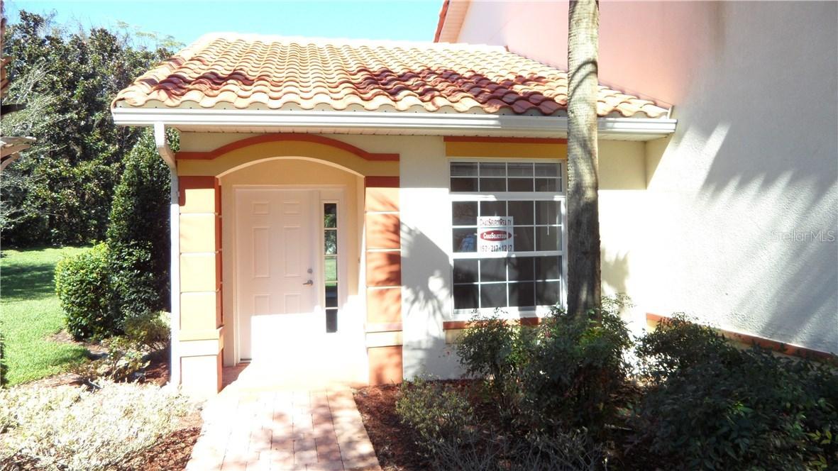 5274 Bowline Court #101, Oxford, FL 34484