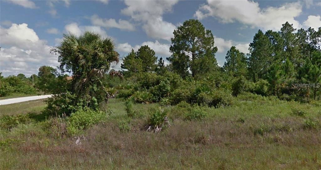 748 Demorest Ave., Lehigh Acres, FL 33974