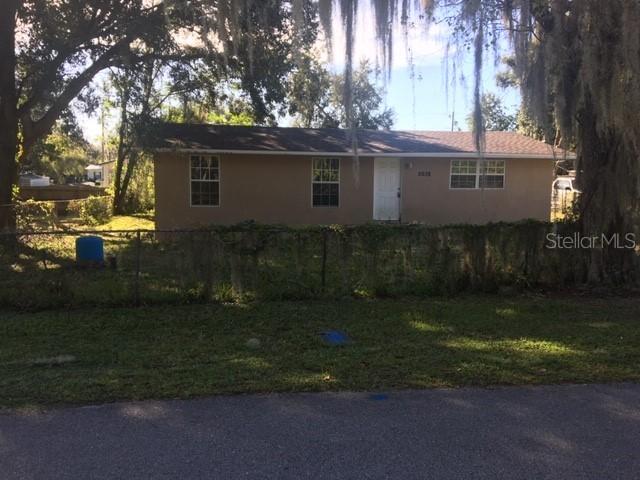 2638 Shiner Dr., Lake Wales, FL 33898