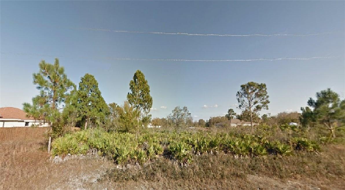 417 Lillon Ave., Lehigh Acres, FL 33974