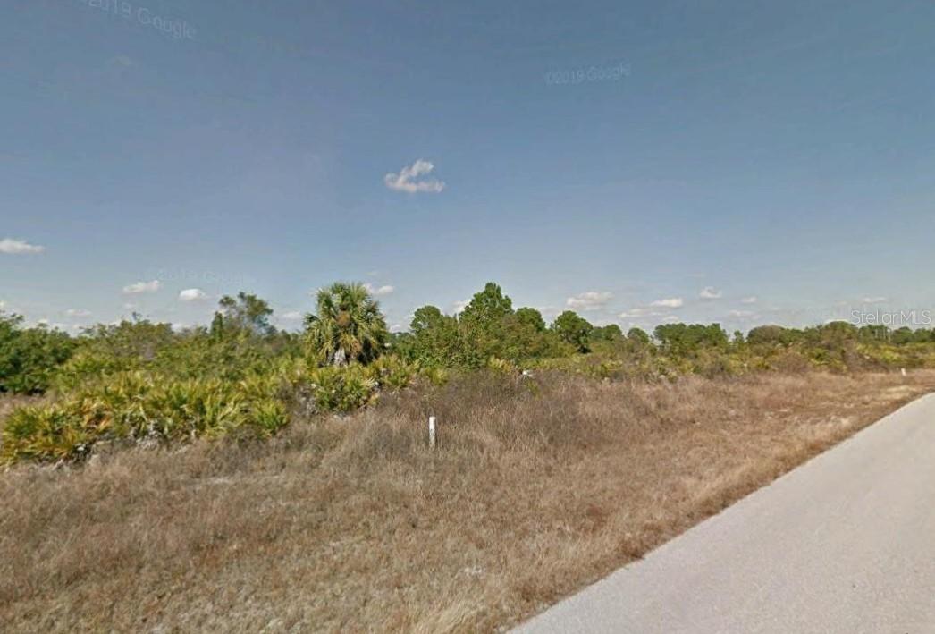 355 Peerless St., Lehigh Acres, FL 33974