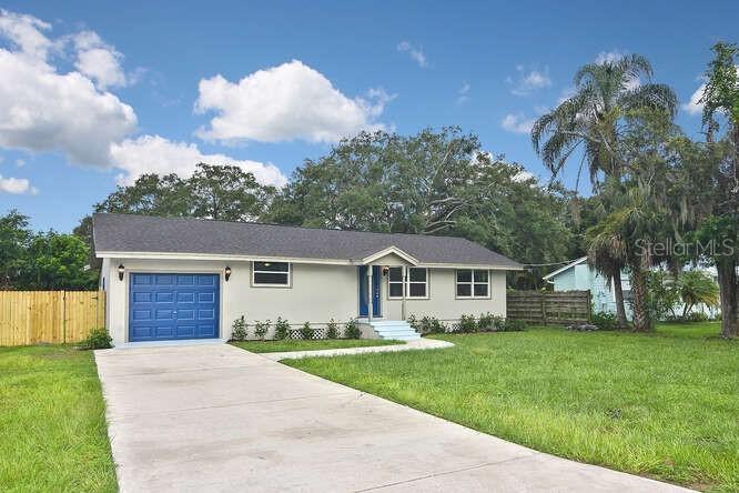 5402 24th St., Bradenton, FL 34207