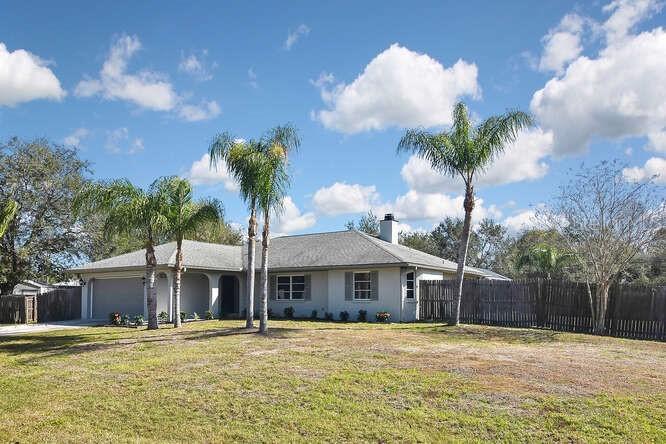 360 Hazel Cir., Punta Gorda, FL 33982