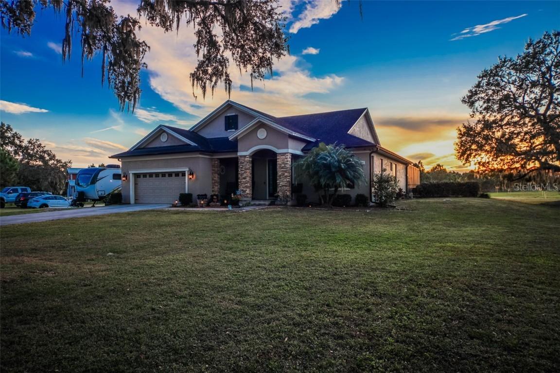 1004 Country Oaks Ln., Lakeland, FL 33810