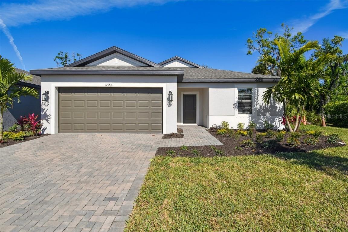 5560 Patano Loop, Palmetto, FL 34221