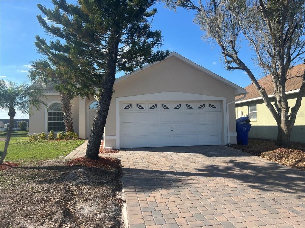 2410 Shelby Cir., Kissimmee, FL 34743