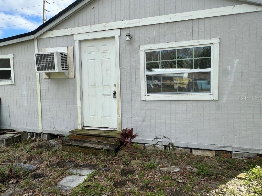 309 Old Mission Rd., New Smyrna Beach, FL 32168