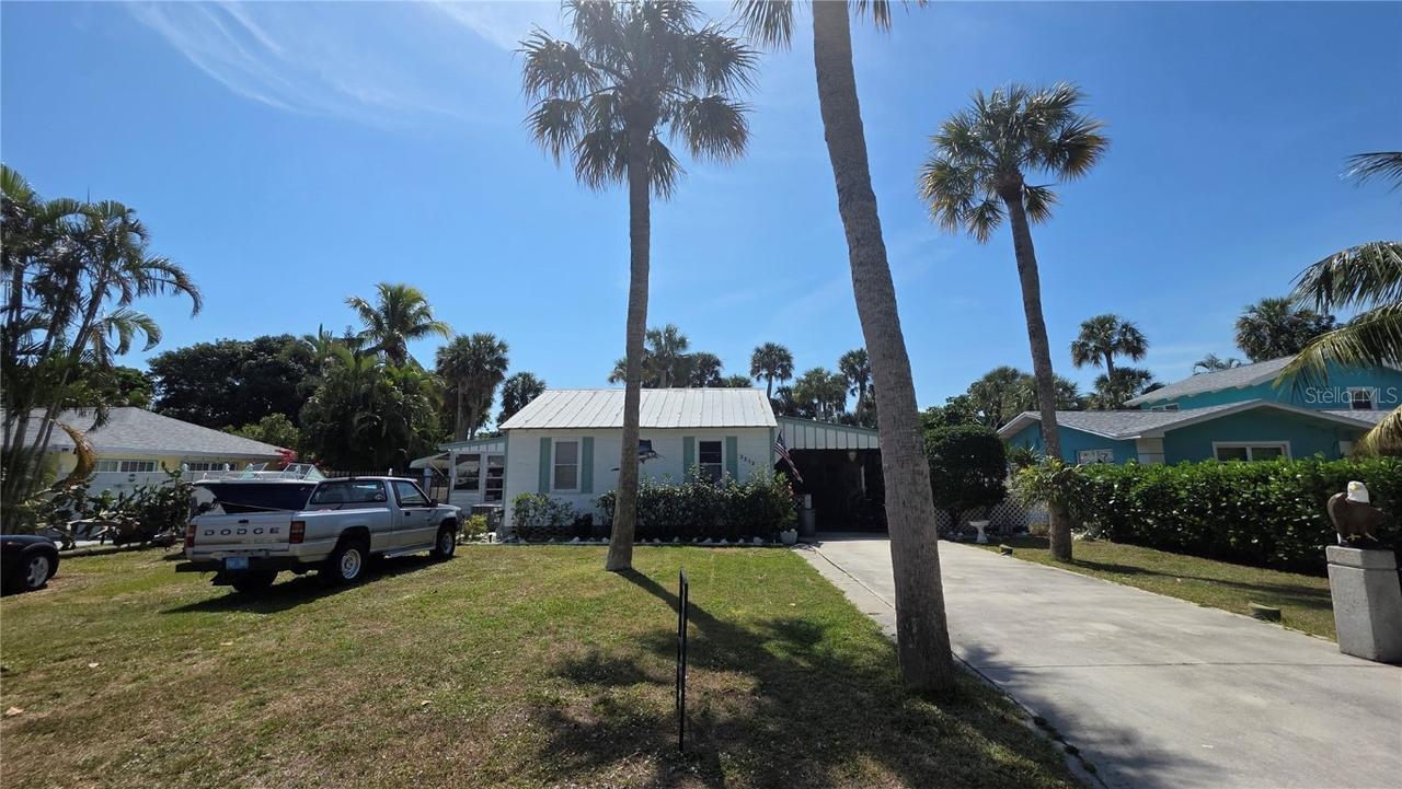 2212 NE Pelican Ter., Jensen Beach, FL 34957