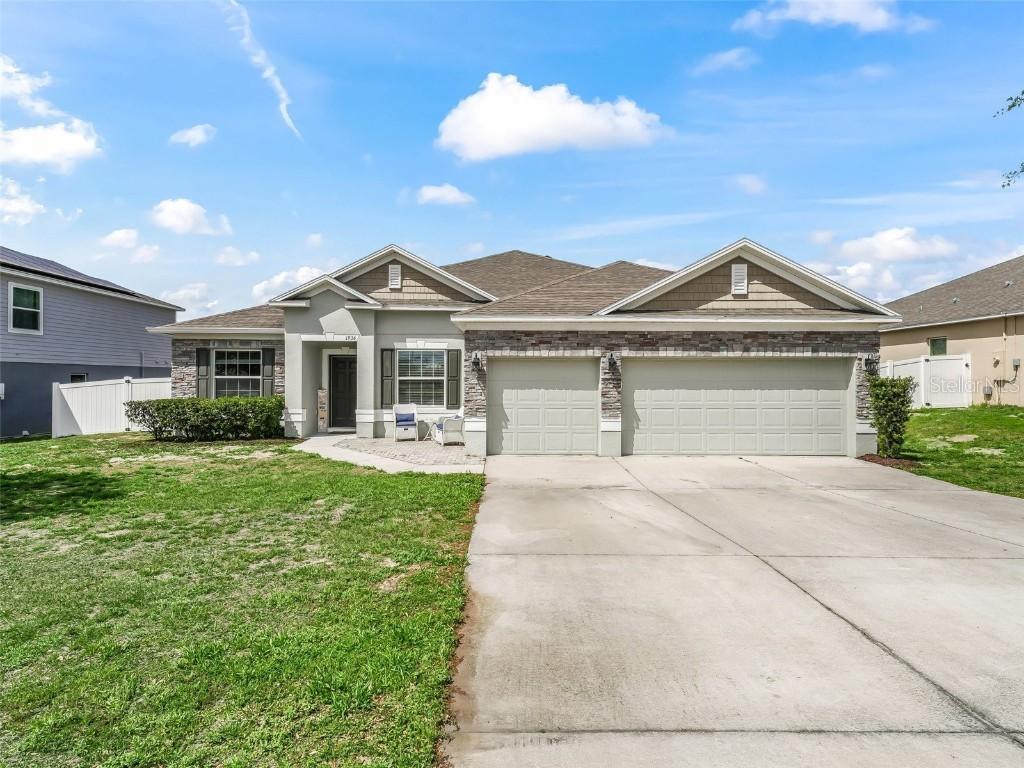 1936 Bell Creek Loop, Fruitland Park, FL 34731