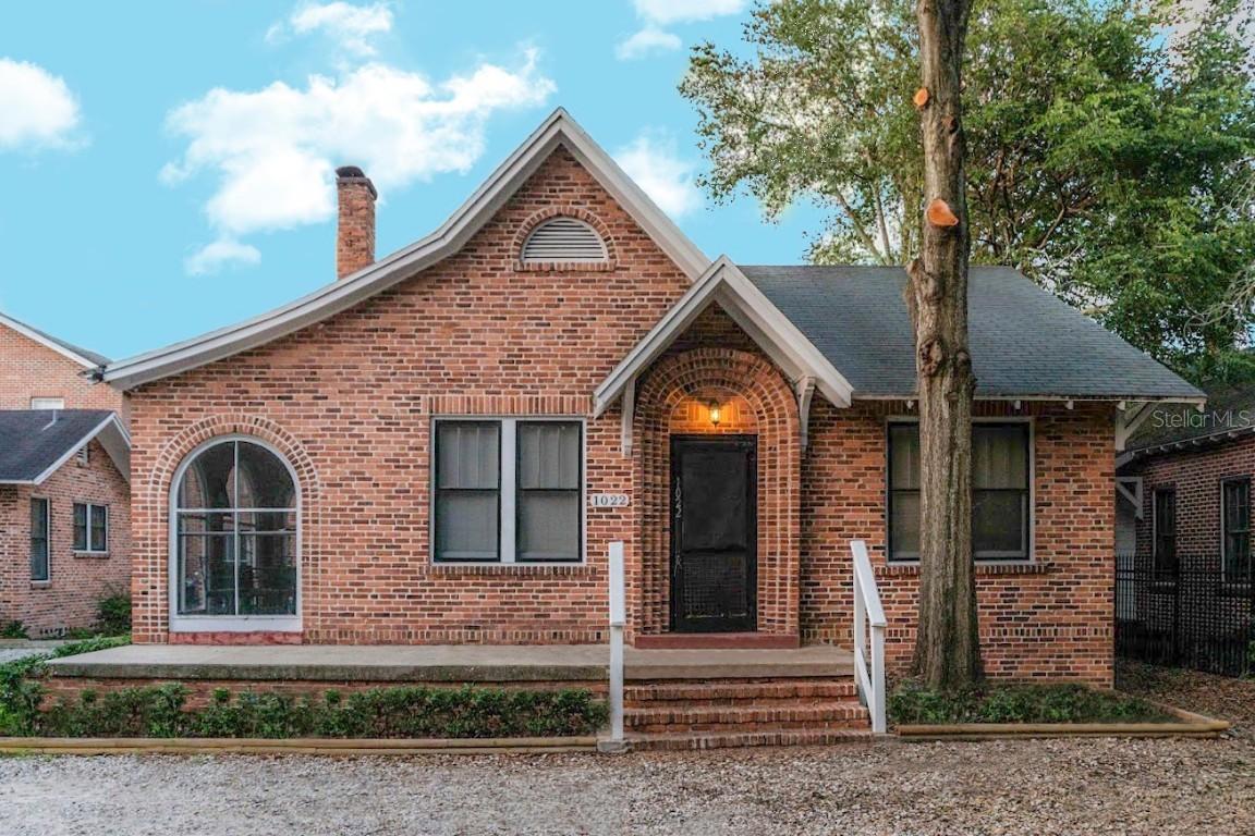 1022 SW 1st Ave., Gainesville, FL 32601