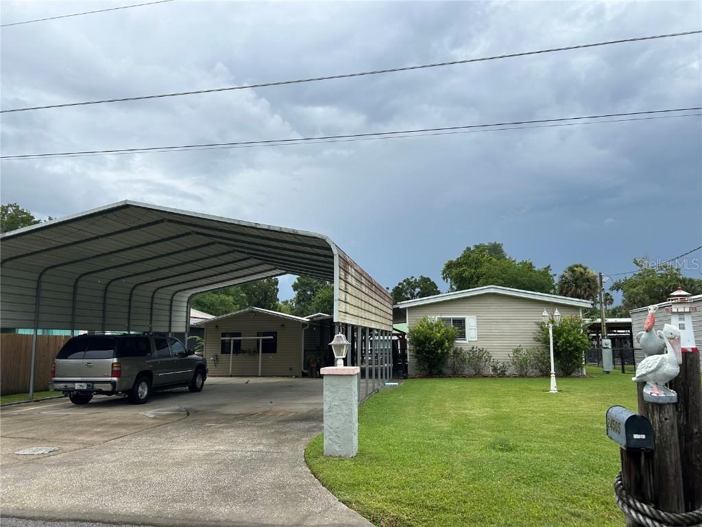 24505 Snail Rd., Astor, FL 32102
