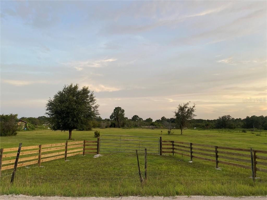 45811 Mcleod Rd., Myakka City, FL 34251