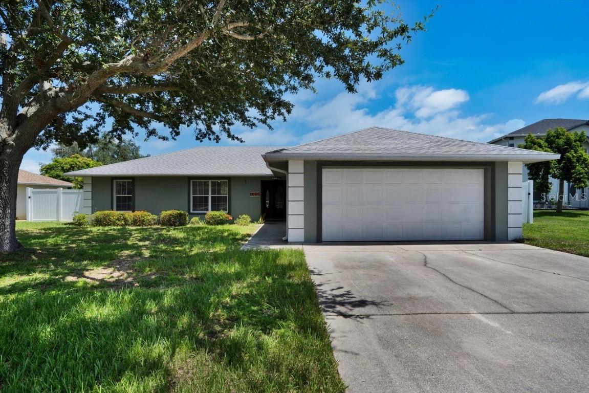 130 Evergreen Dr., Auburndale, FL 33823