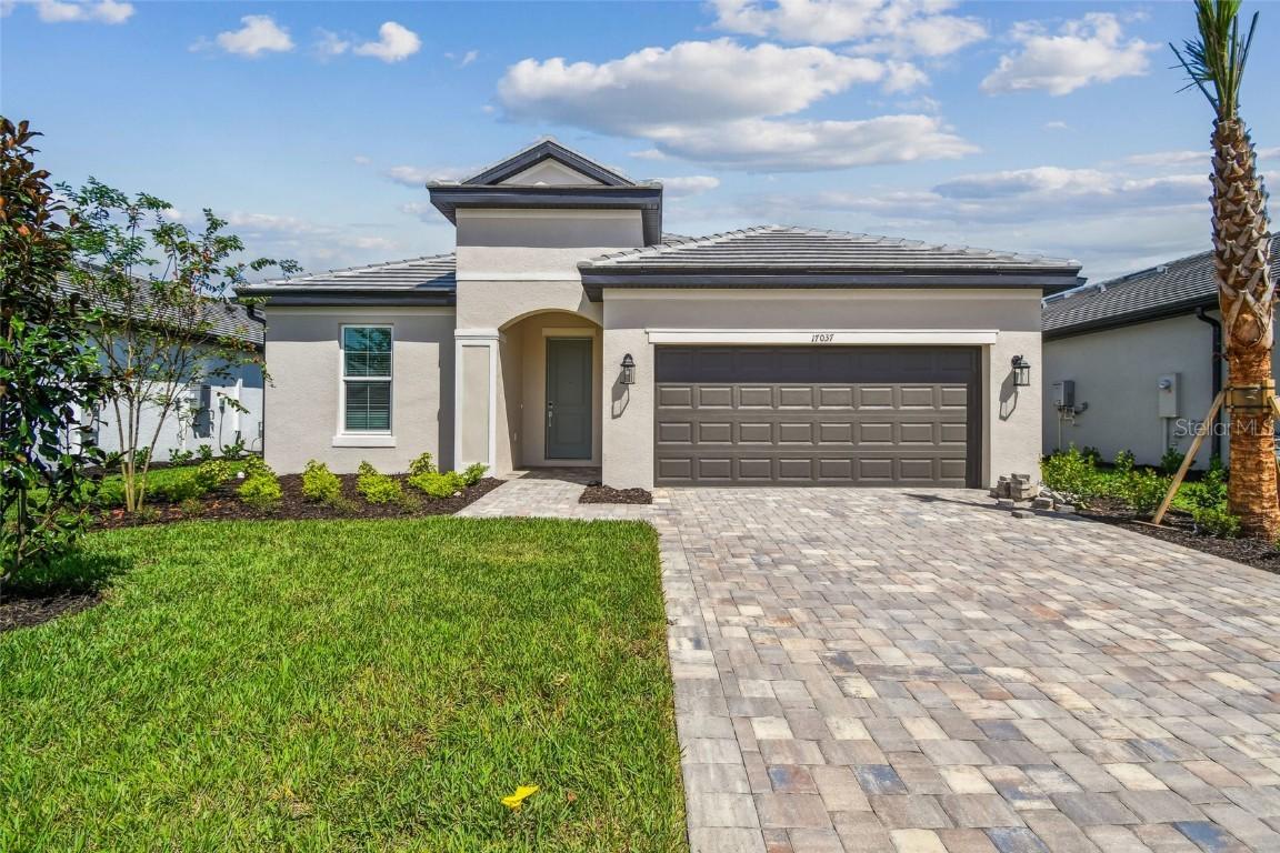 17037 Savory Mist Cir., Lakewood Ranch, FL 34211