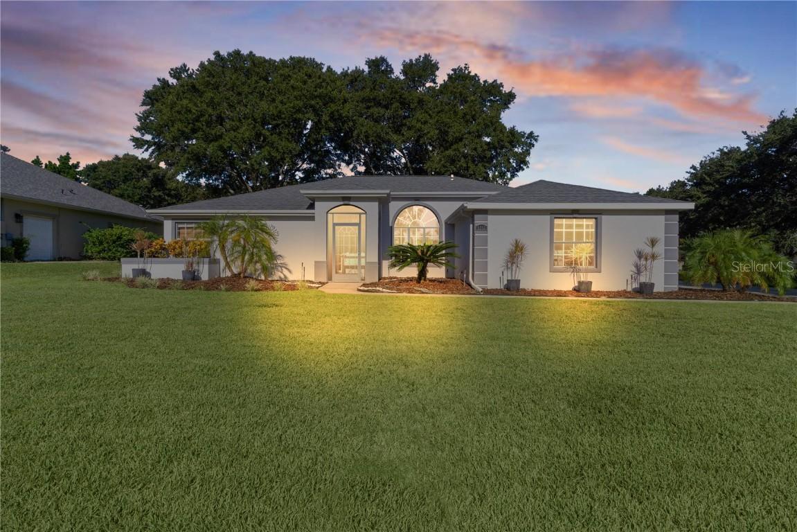 5252 Grove Manor, Lady Lake, FL 32159