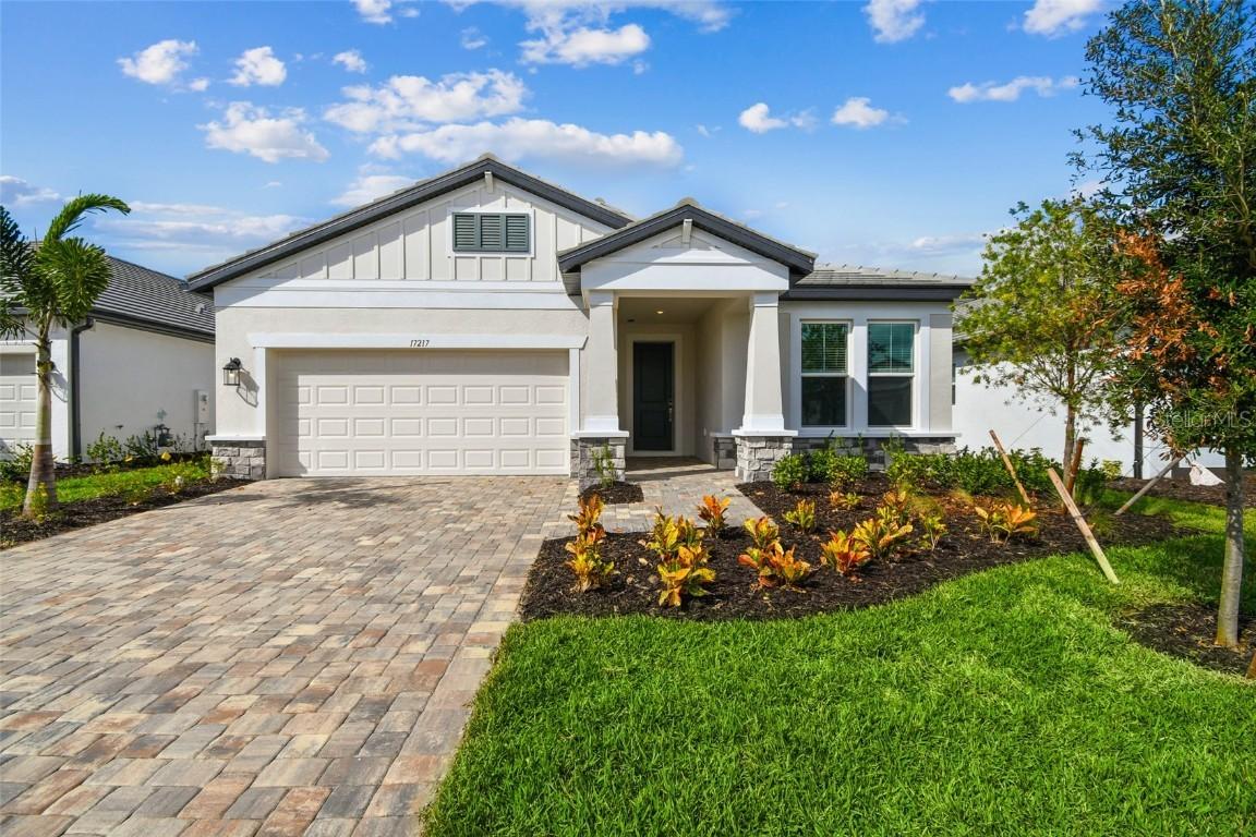 17217 Savory Mist Cir., Lakewood Ranch, FL 34211