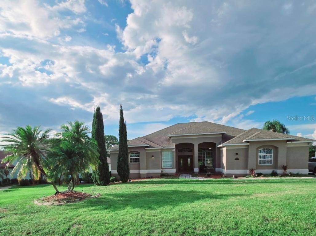 12736 Lake Ridge Cir., Clermont, FL 34711