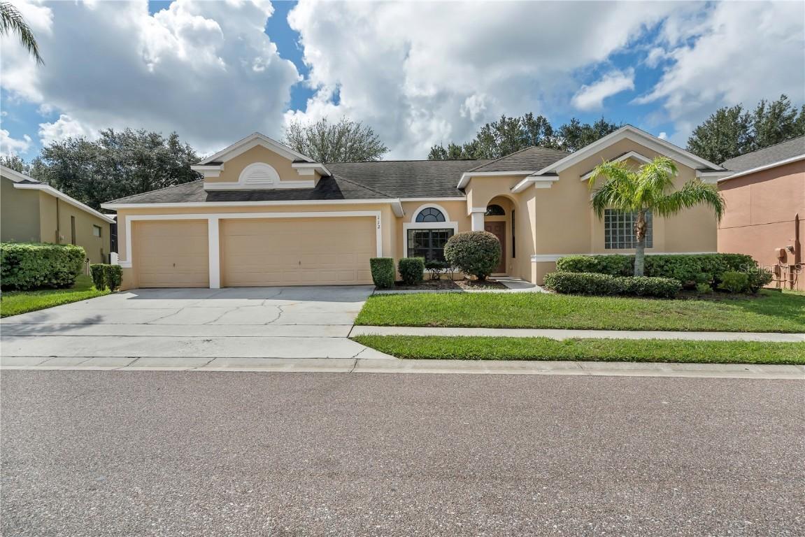 112 Coventry Rd., Davenport, FL 33897