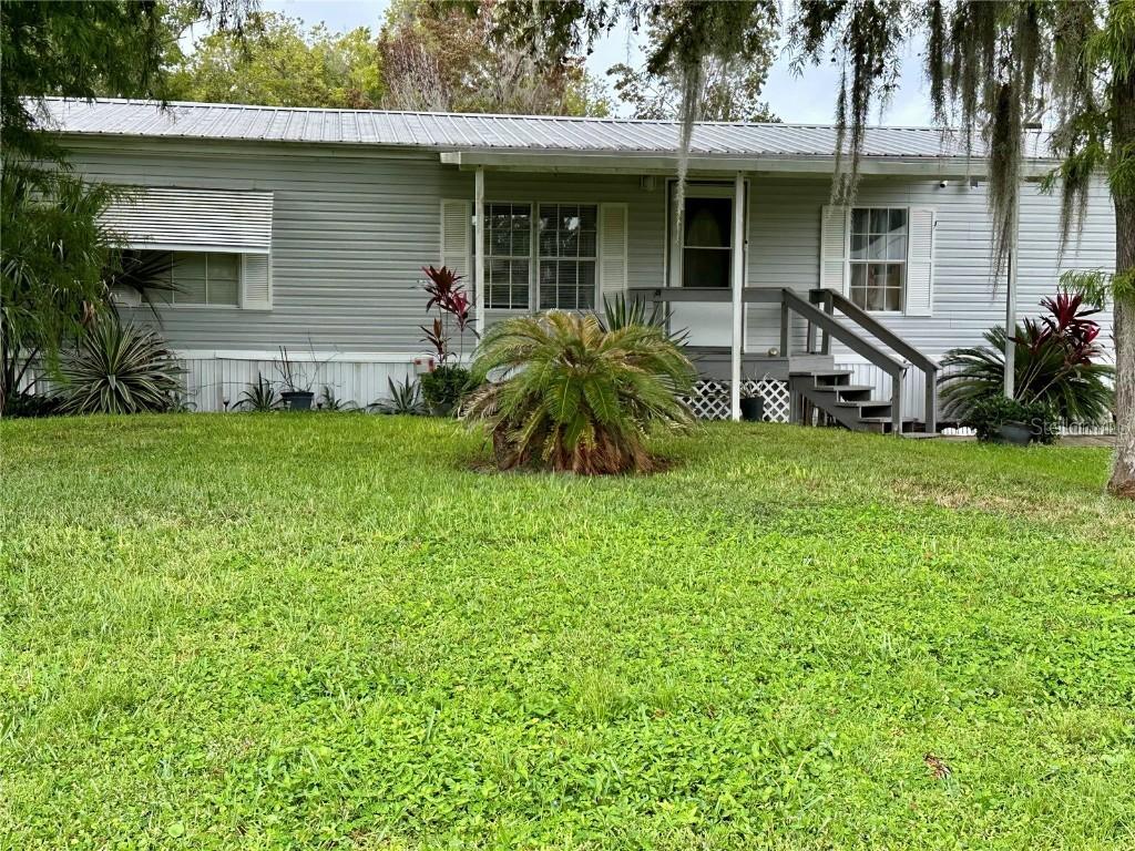 56233 Water Oak Rd., Astor, FL 32102