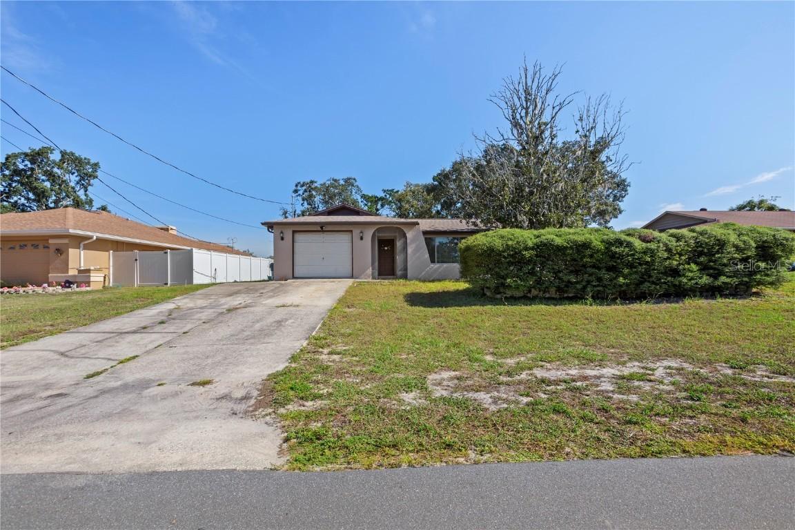 258 Dartmouth Ave., Spring Hill, FL 34606