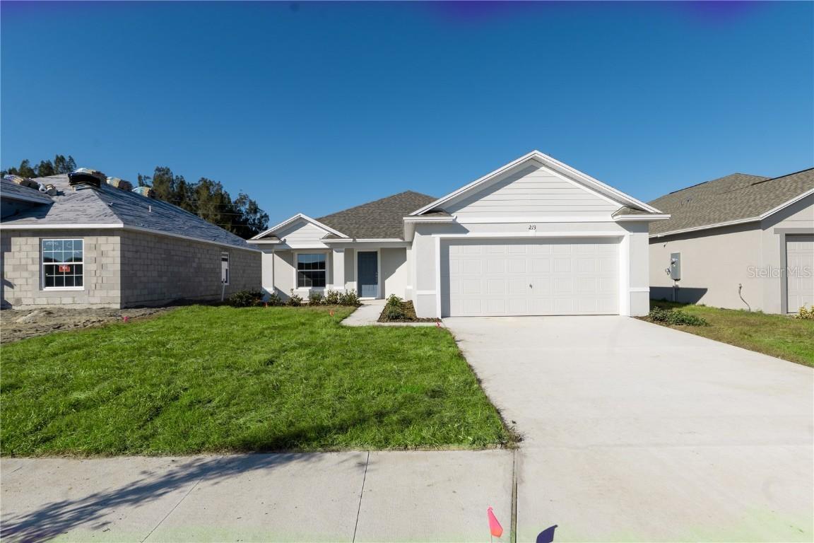 213 Harper Estates Cir., Lake Wales, FL 33859