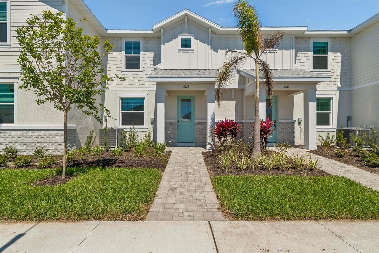 8123 Seaflower Pkwy., Bradenton, FL 34210
