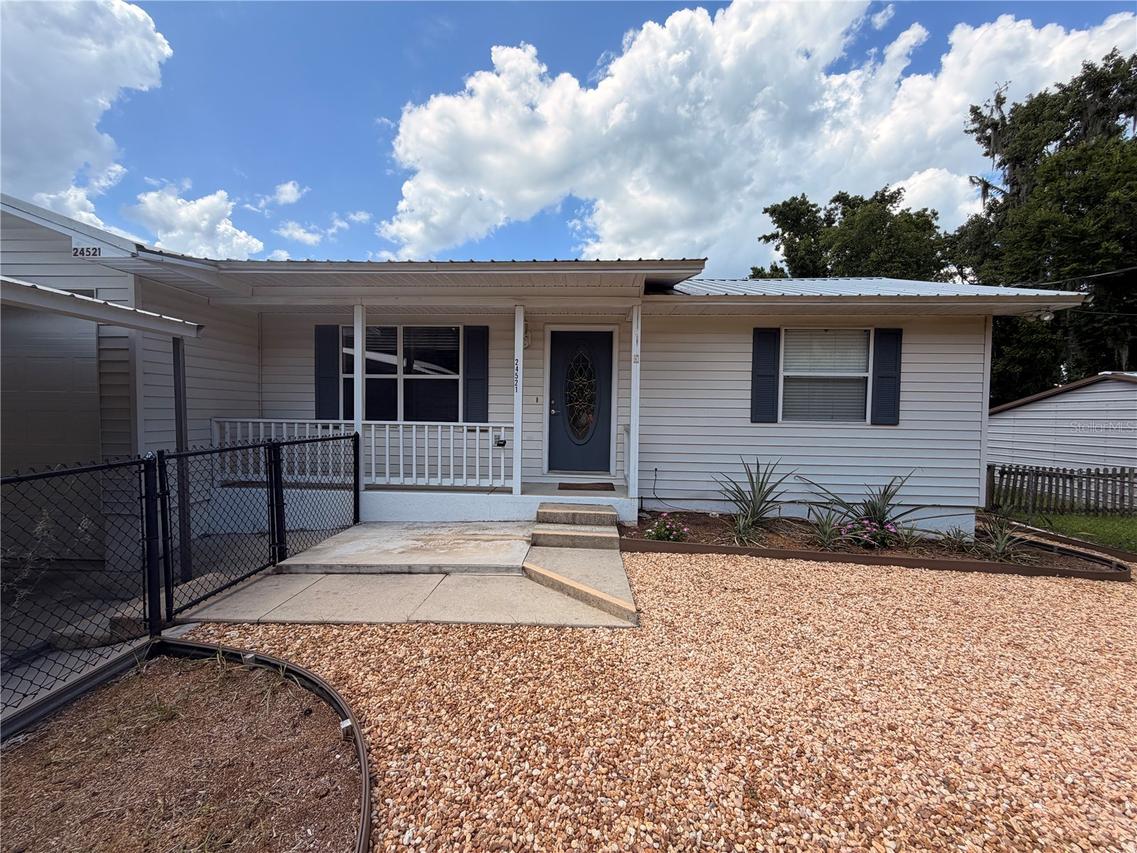 24521 Alligator Rd., Astor, FL 32102