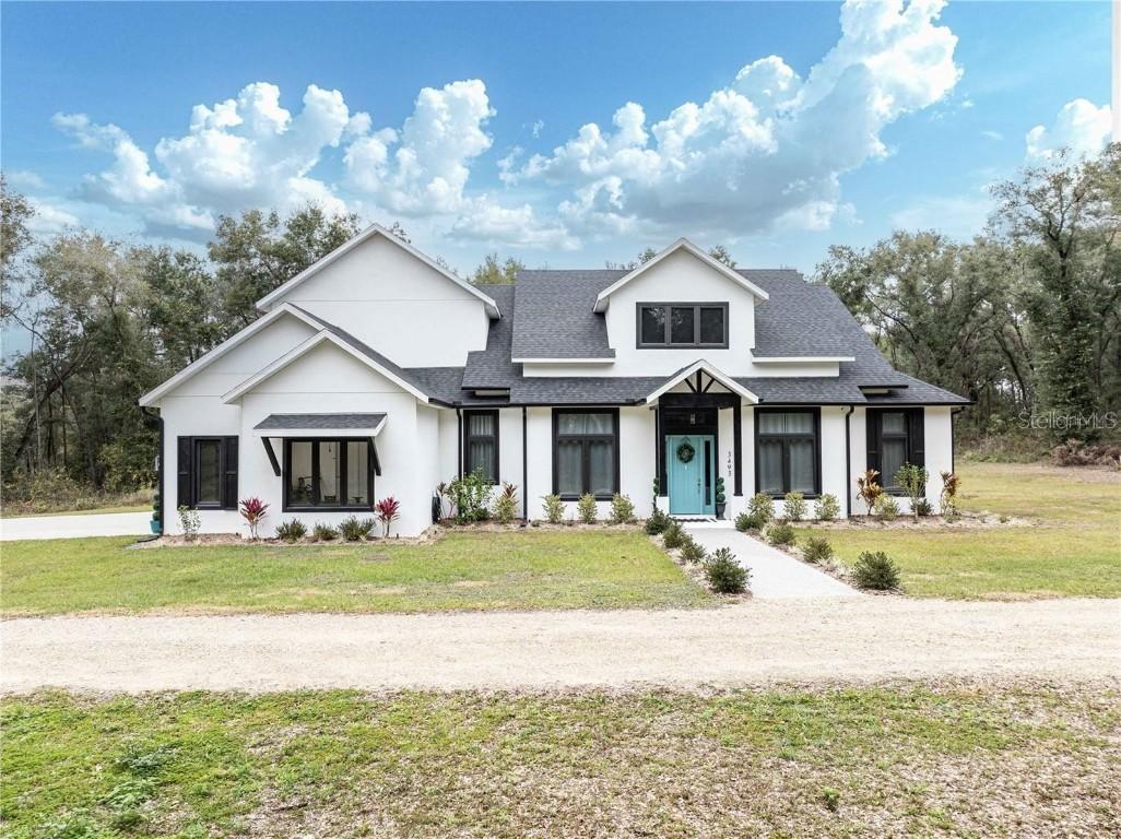 3493 Edwards Rd., Lady Lake, FL 32159