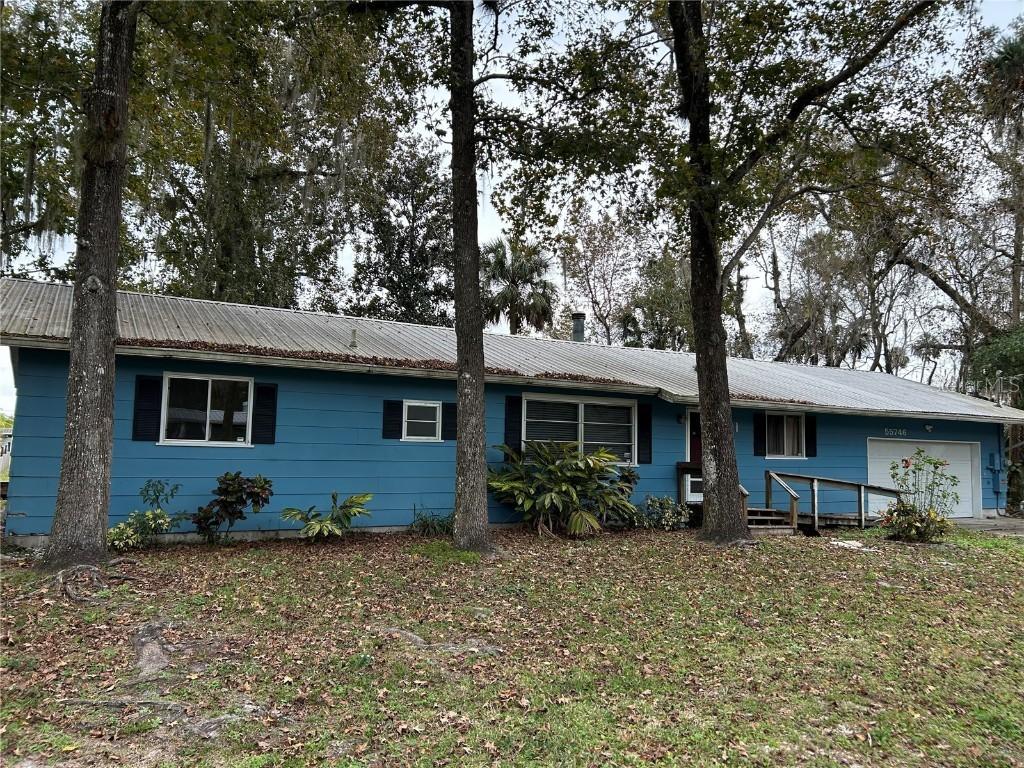 55746 Carl St., Astor, FL 32102