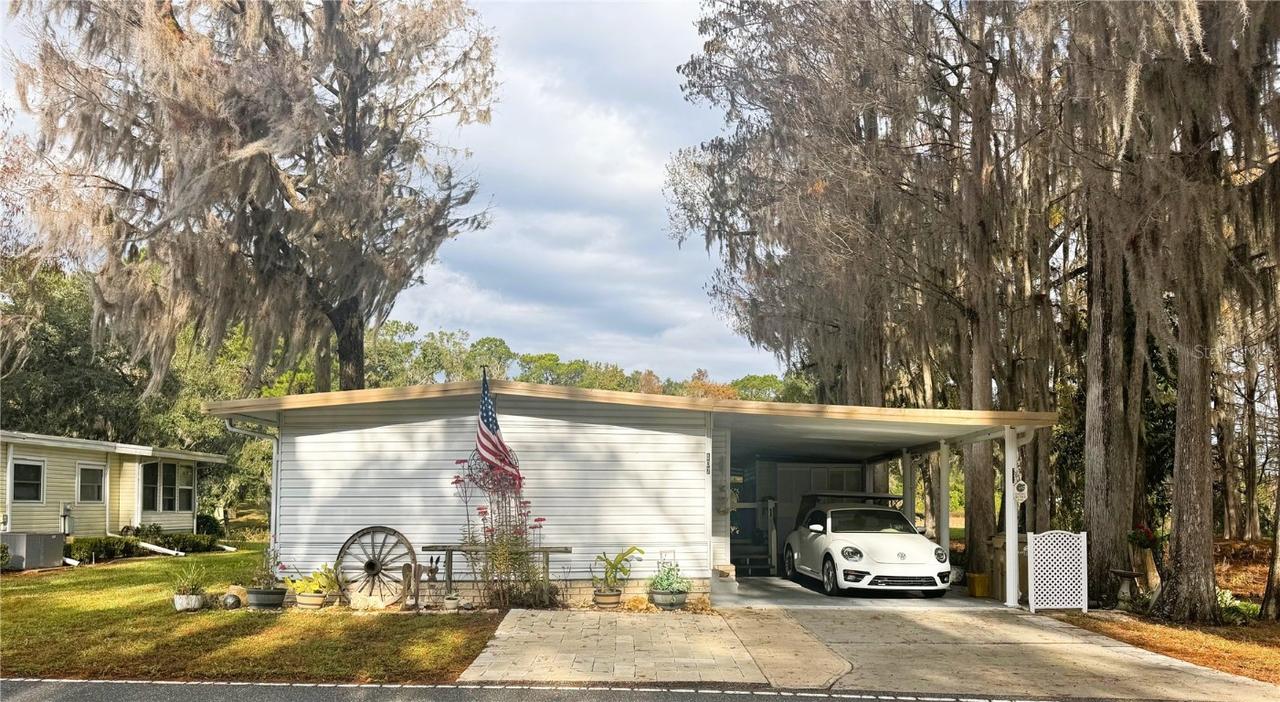 107 Royal Palm Dr., Leesburg, FL 34748