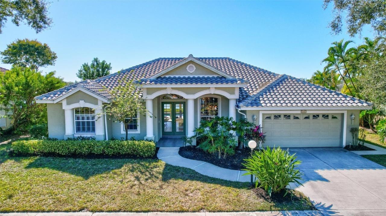 5484 Oak Crest Blvd., Sarasota, FL 34233