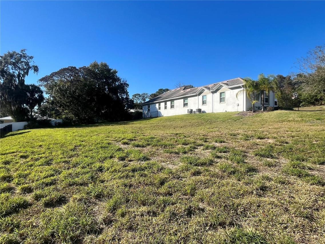 1828 Moorings Ct., Clermont, FL 34711