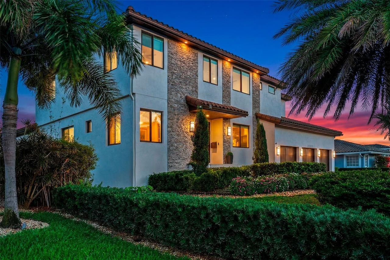 2060 Illinois Ave., St Petersburg, FL 33703