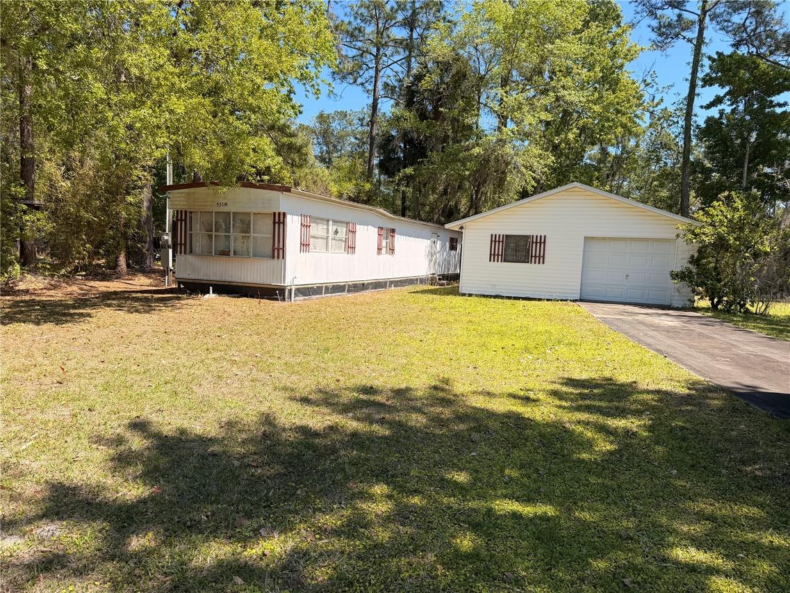55710 Fern Rd., Astor, FL 32102