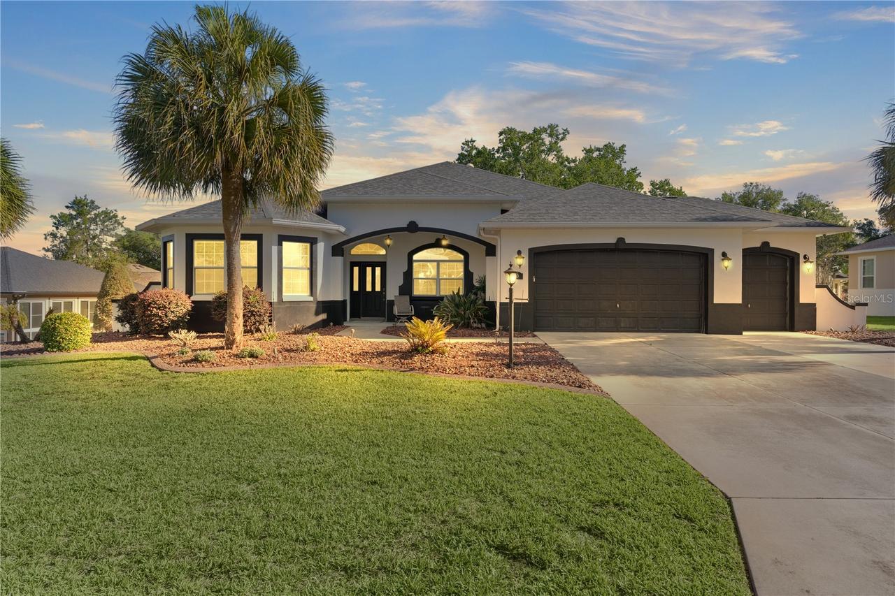 8715 SE 176th Lowndes Pl., The Villages, FL 32162