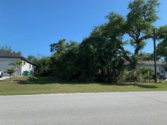 137 Sunset Rd., Rotonda West, FL 33947