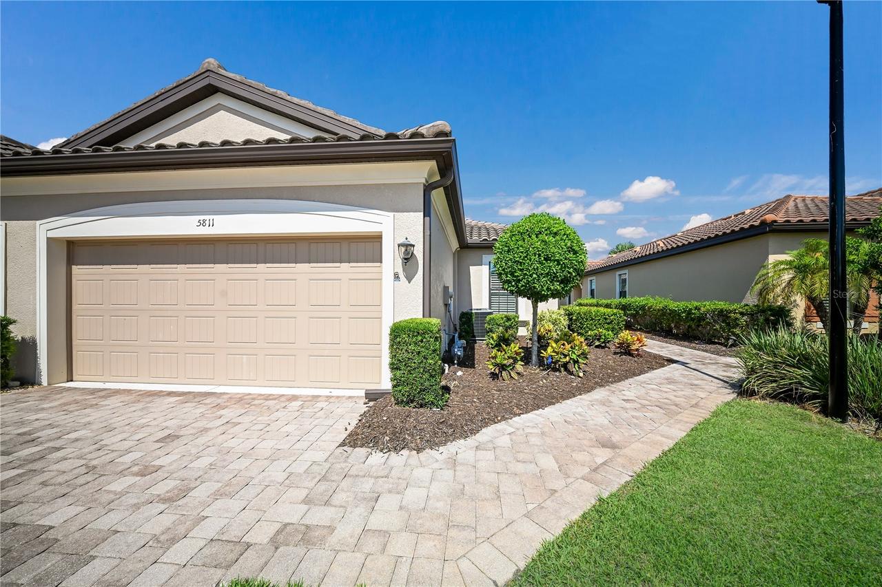 5811 Cavano Dr., Sarasota, FL 34231