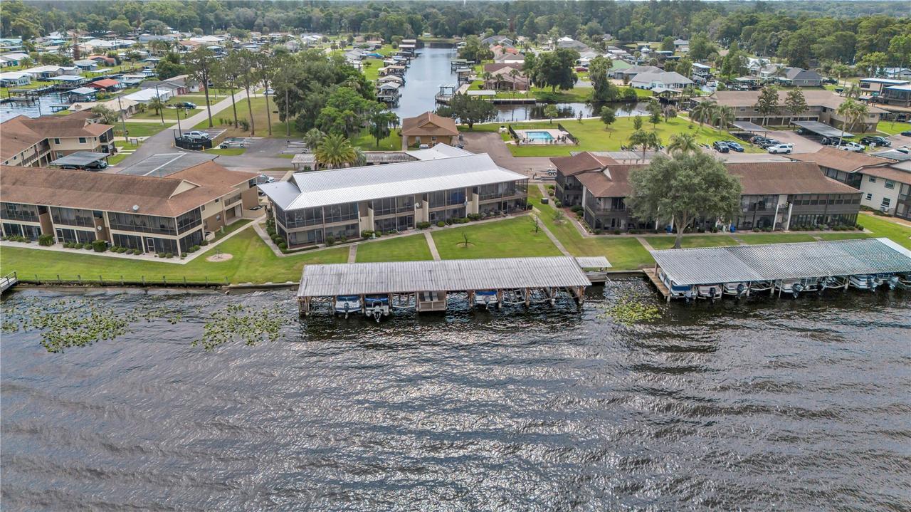 1640 Juno Tr. #205C, Astor, FL 32102