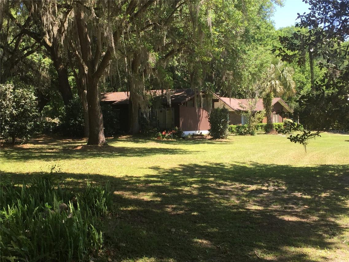 8136 NW 5th Ct., Gainesville, FL 32607