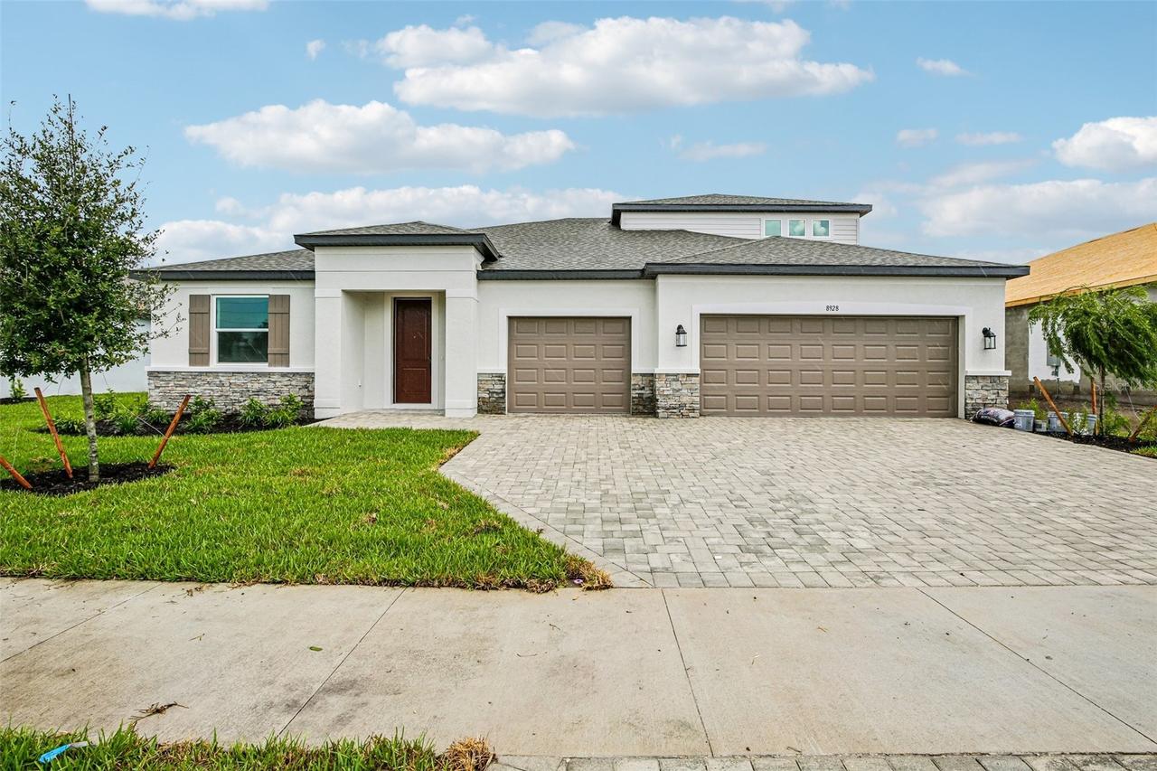 8928 Deep Horizon Loop, Parrish, FL 34219
