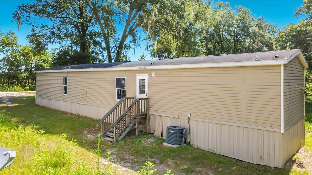 21420 NE 41st St., Williston, FL 32696