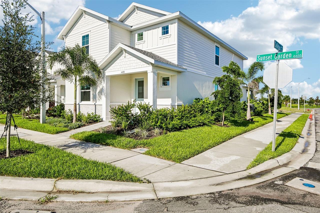4438 Sunset Garden St., Bradenton, FL 34210