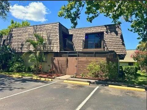 15202 E Pond Woods Dr. #9, Tampa, FL 33618