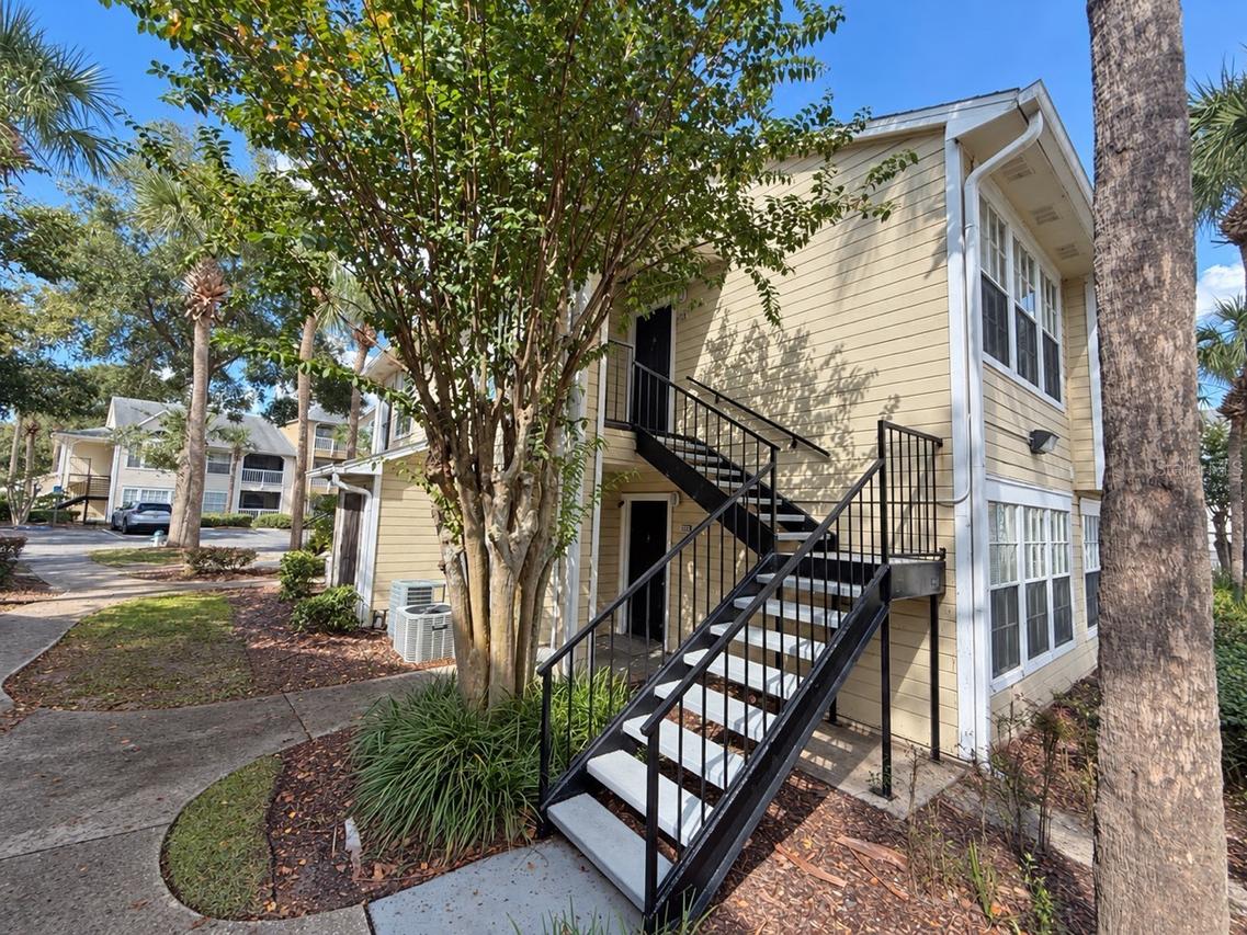 1085 S Hiawassee Rd. #524, Orlando, FL 32835
