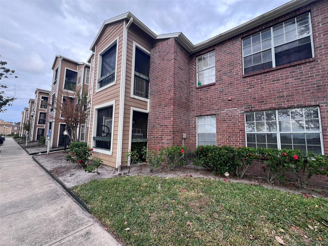 4301 Lizshire Ln. #C112, Orlando, FL 32822