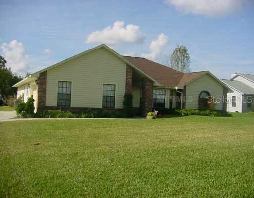 2038 Live Oak Blvd., St. Cloud, FL 34771