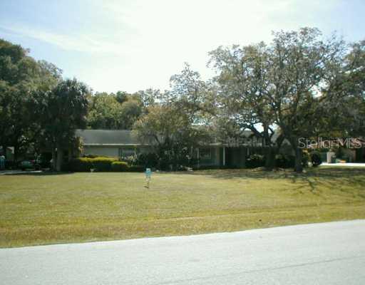 1031 Salsona Ave., Kissimmee, FL 34744