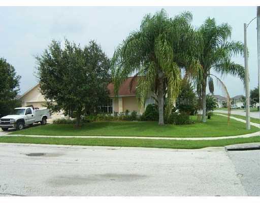 2599 Brunswick Ct., Kissimmee, FL 34743