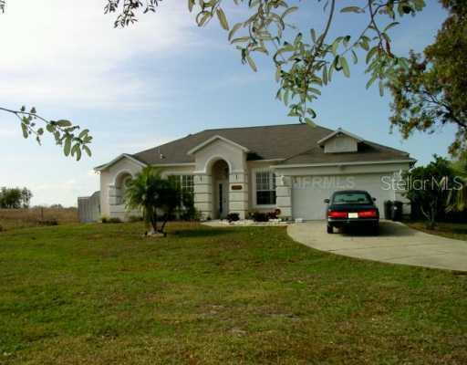 353 Meadow Green Dr., Davenport, FL 33837