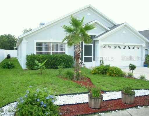 725 Prince Charles Dr., Davenport, FL 33837